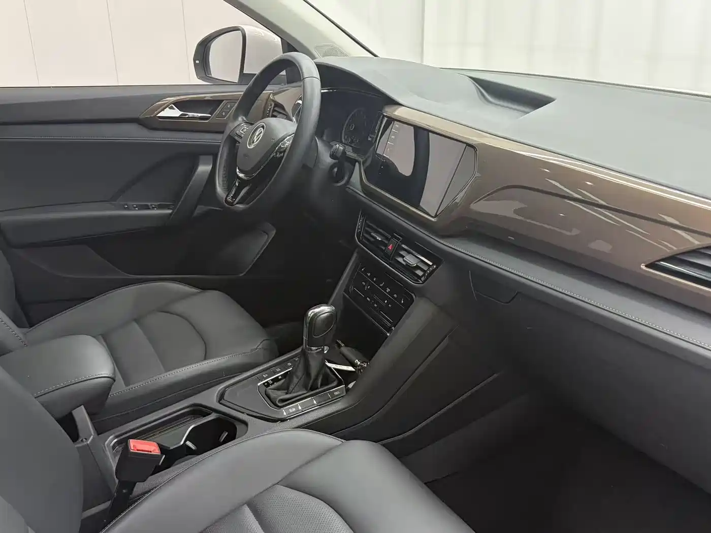 Volkswagen Tharu 2021 280TSI 2WD Luxury Plus фото 9