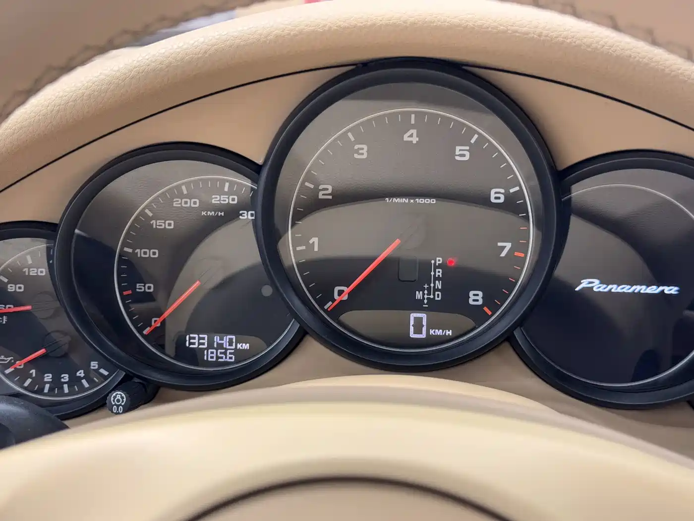 Porsche Panamera 2014 Panamera 3.0T фото 20