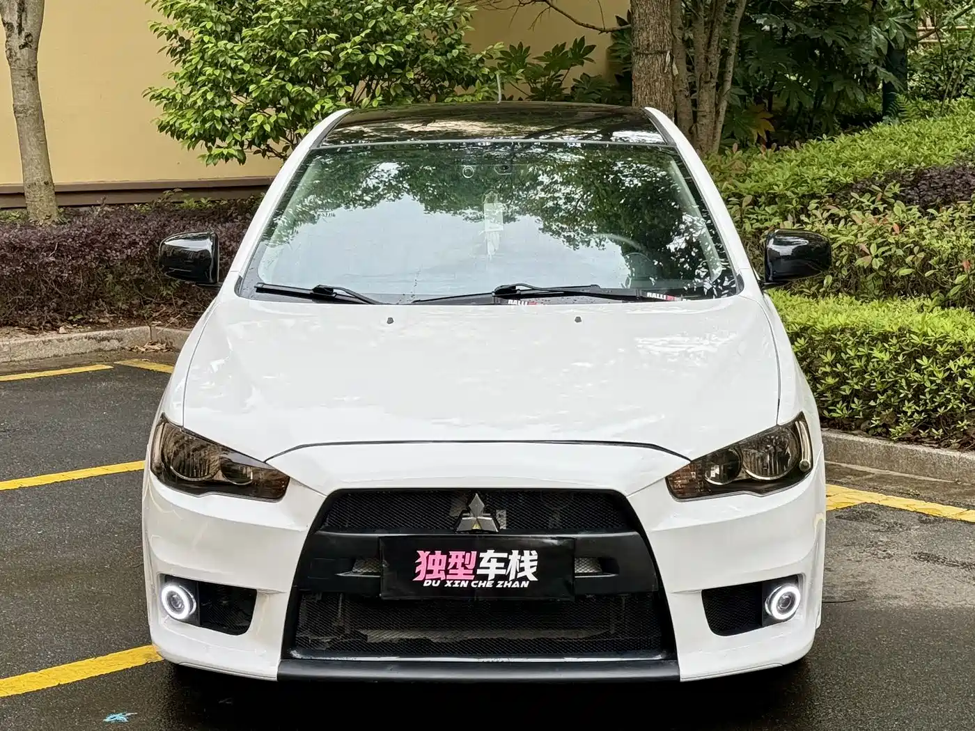Mitsubishi Lancer EX 2016 1.8L CVT Black & White Replica фото 2