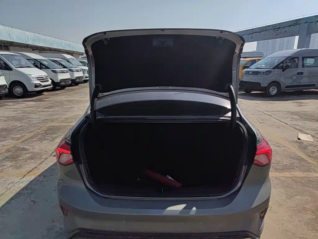 Photo 19 - Ford Focus