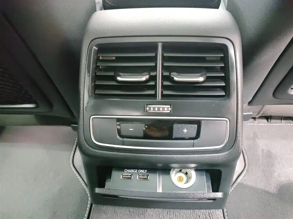 Audi A4L 2020 40 TFSI Luxury Elegance фото 21