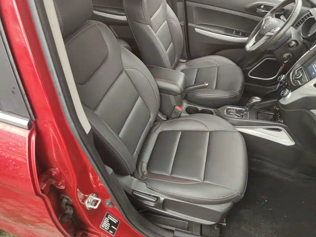 Changan CS35 2017 2016 1.6L Automatic Luxury Model China V