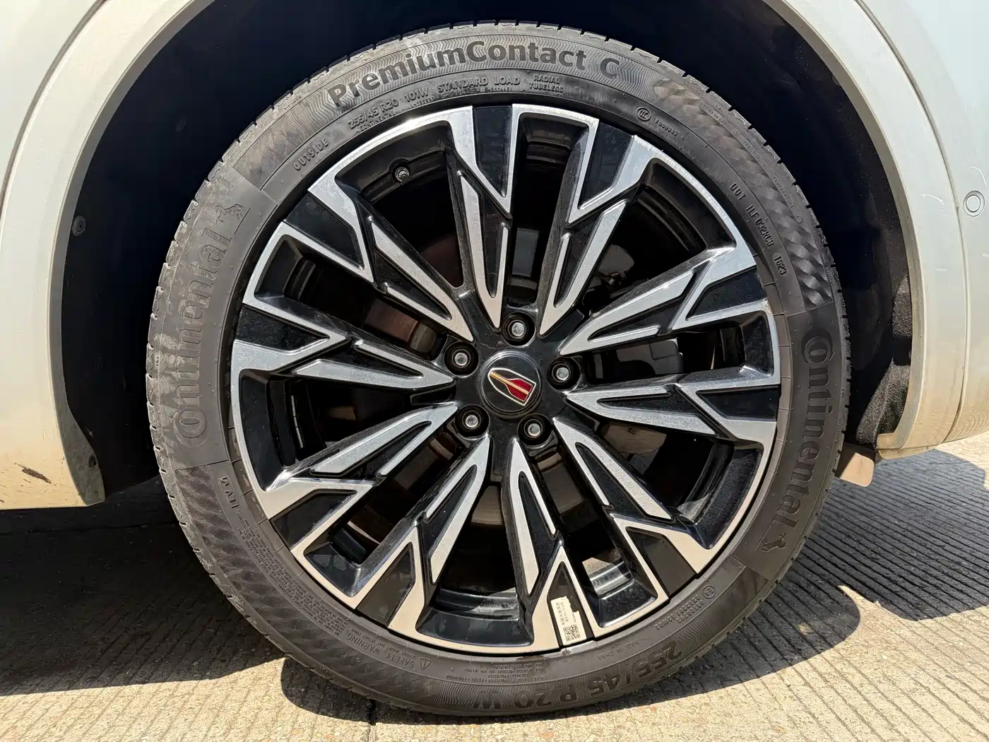 Hongqi HS5 2023 2.0T 4WD Flag Leader Pro фото 17