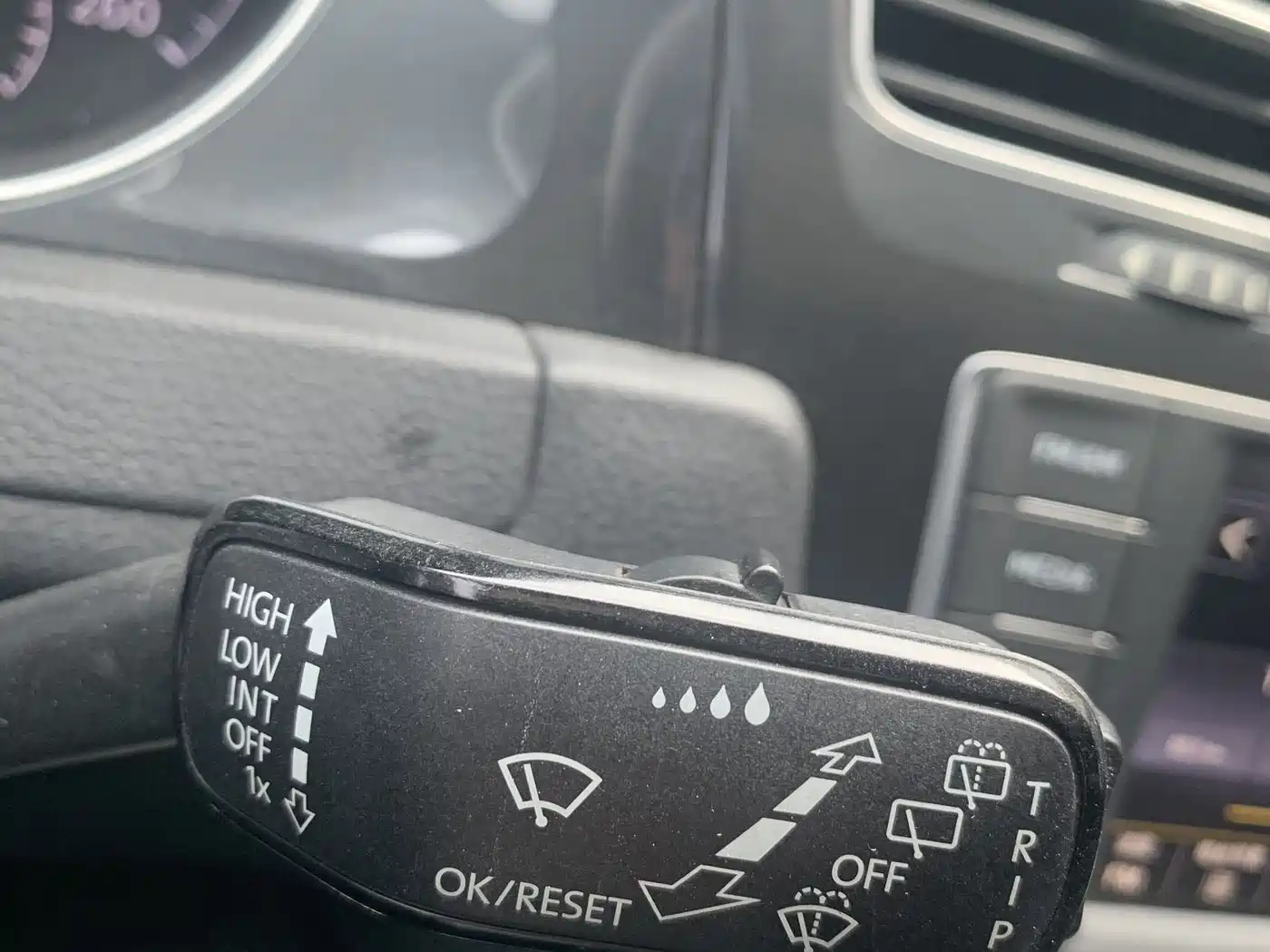 Volkswagen Golf 2016 230TSI Automatic Comfort фото 16