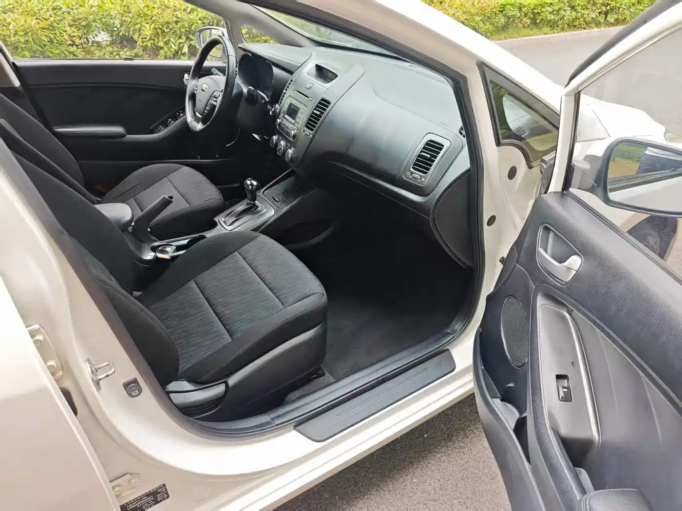 Kia K3 2013 1.6L Automatic GLS фото 13