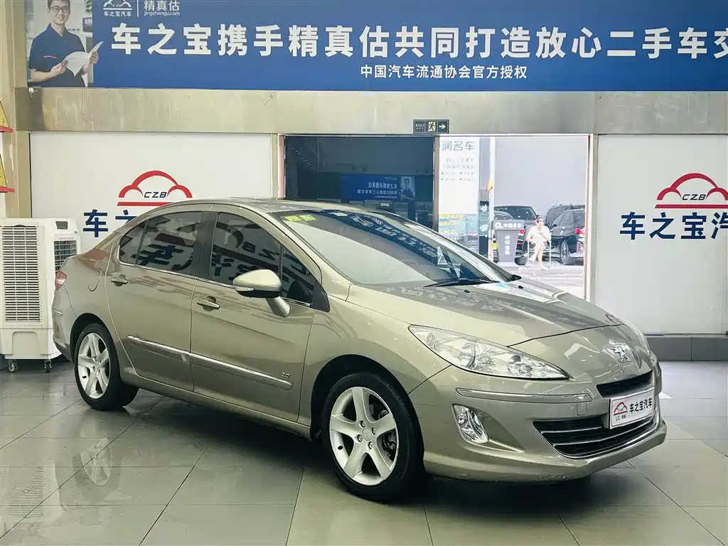 Peugeot 408 2013 2.0L Automatic Comfort Edition фото 3