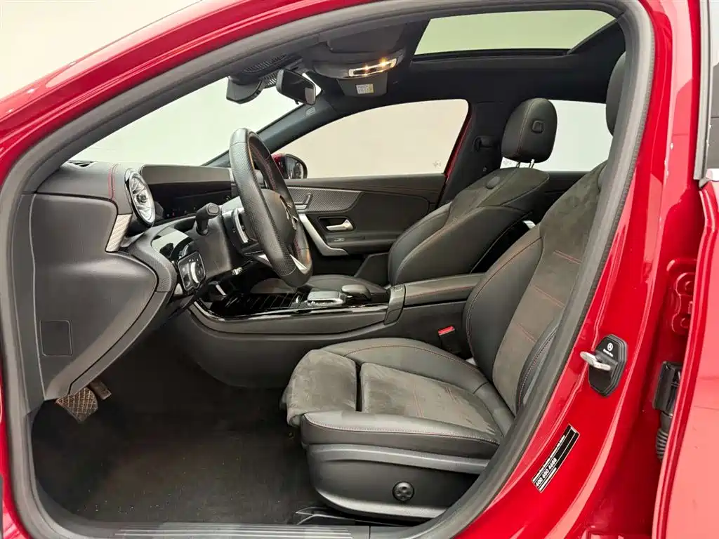 MERCEDES-BENZ A CLASS