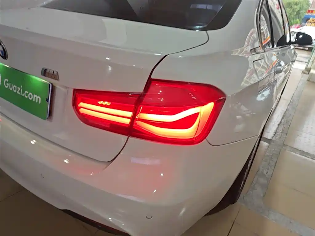 BMW 3 Series 2018 320Li Leading M Sport Package фото 8