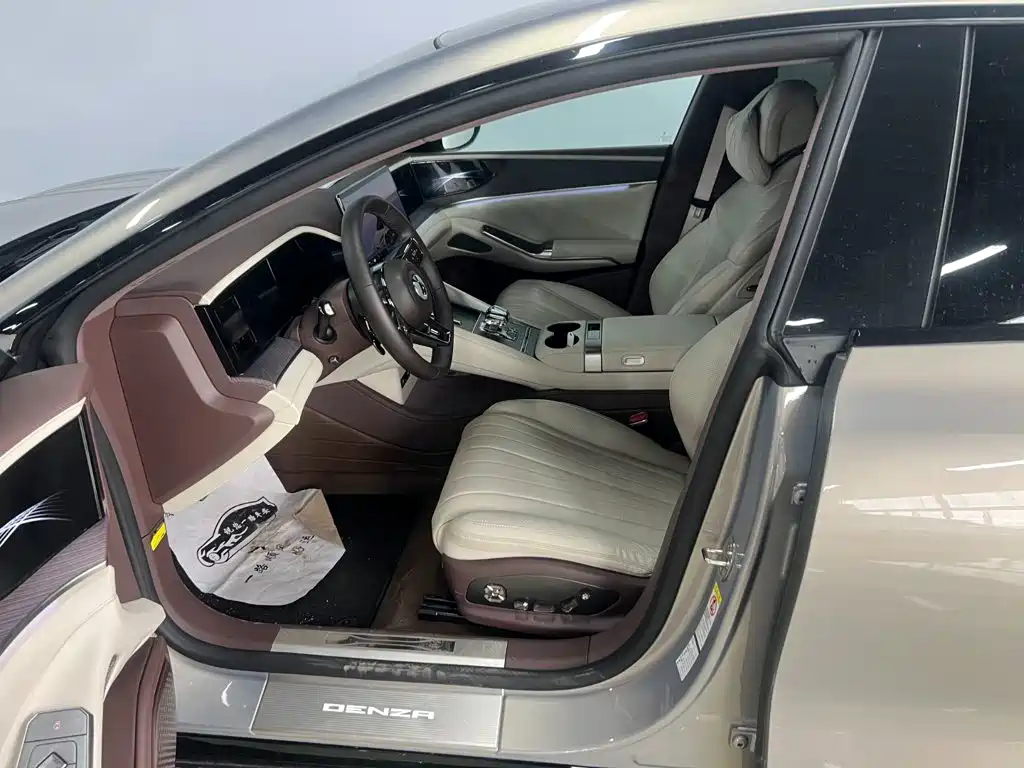 Denza Z9GT 2025 2024 Model 1100 AWD Max Edition