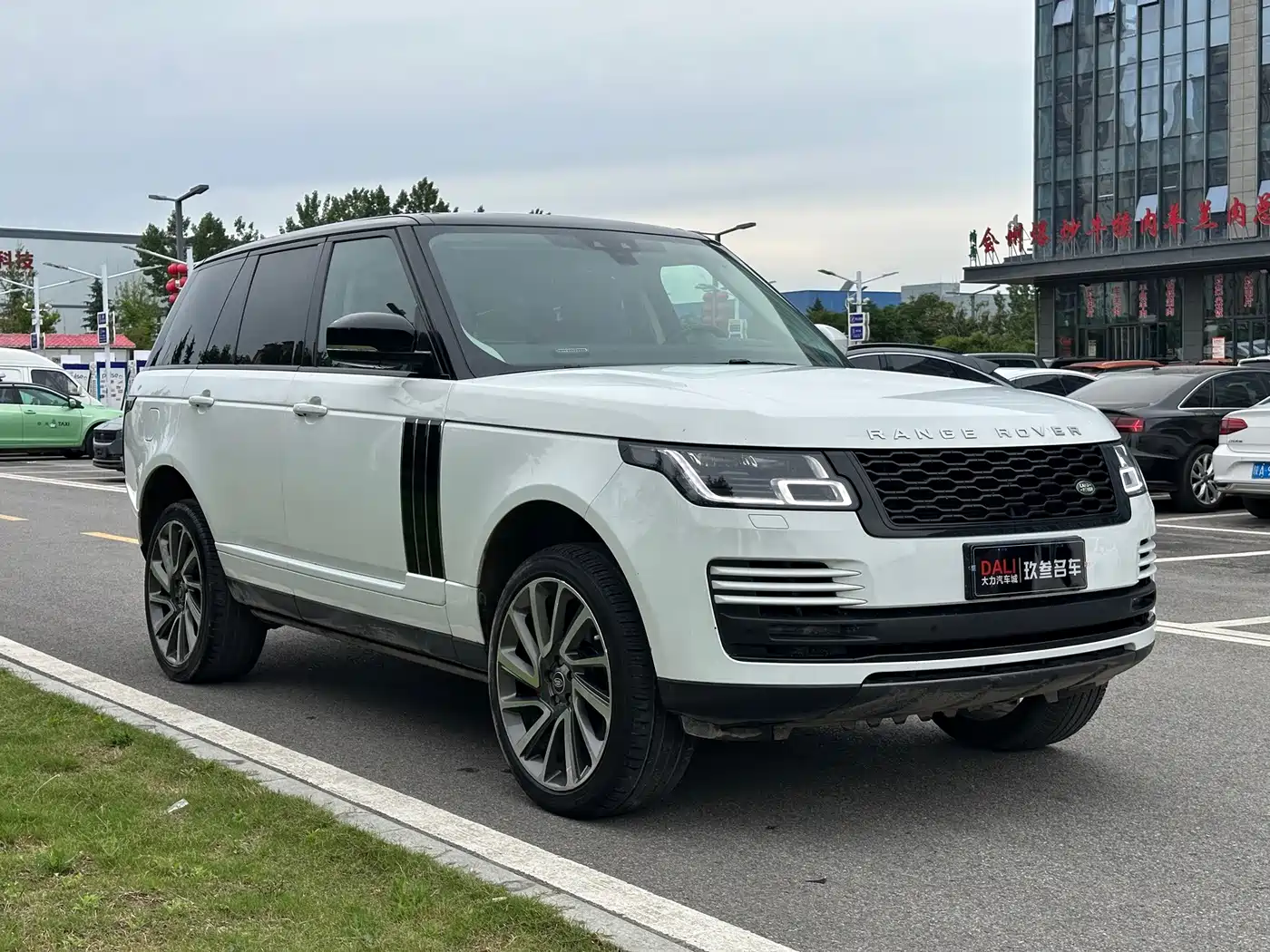 Фото 3 - Land Rover Range Rover