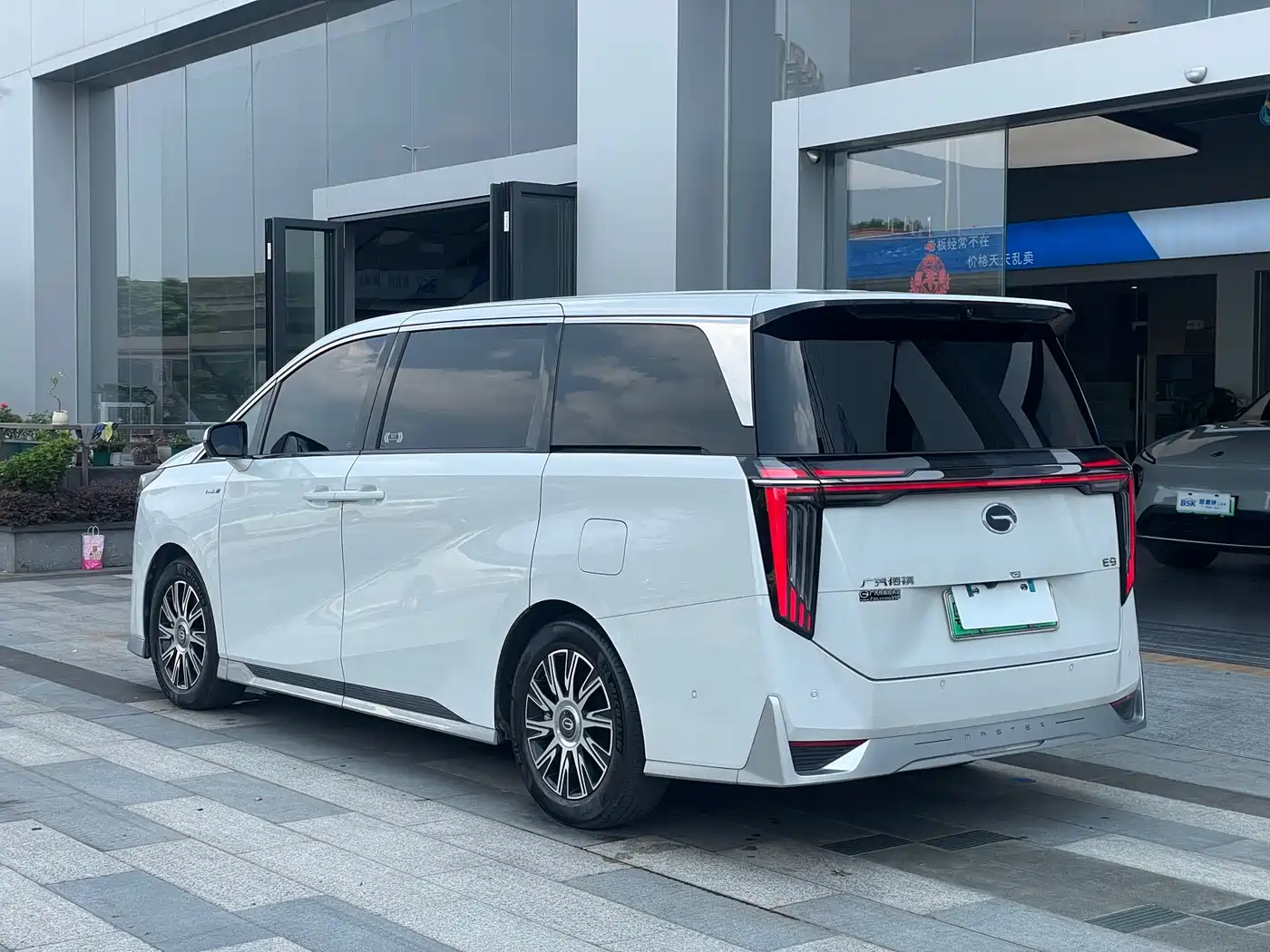 GAC Trumpchi Trumpchi E9 2024 E9 Master Edition фото 17