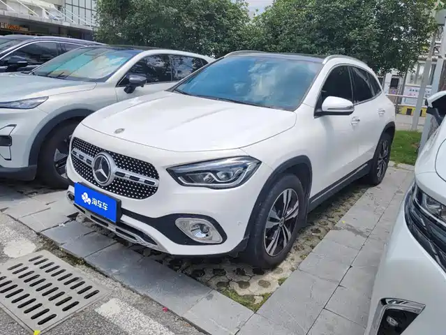 Mercedes-Benz GLA 2021