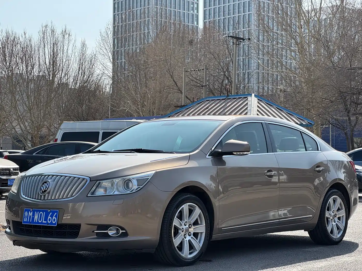 Buick LaCrosse 2009 Model 2.4L Luxury Edition