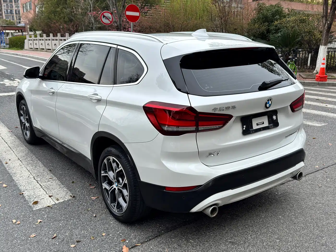 BMW X1 2022 sDrive25Li Leading фото 6
