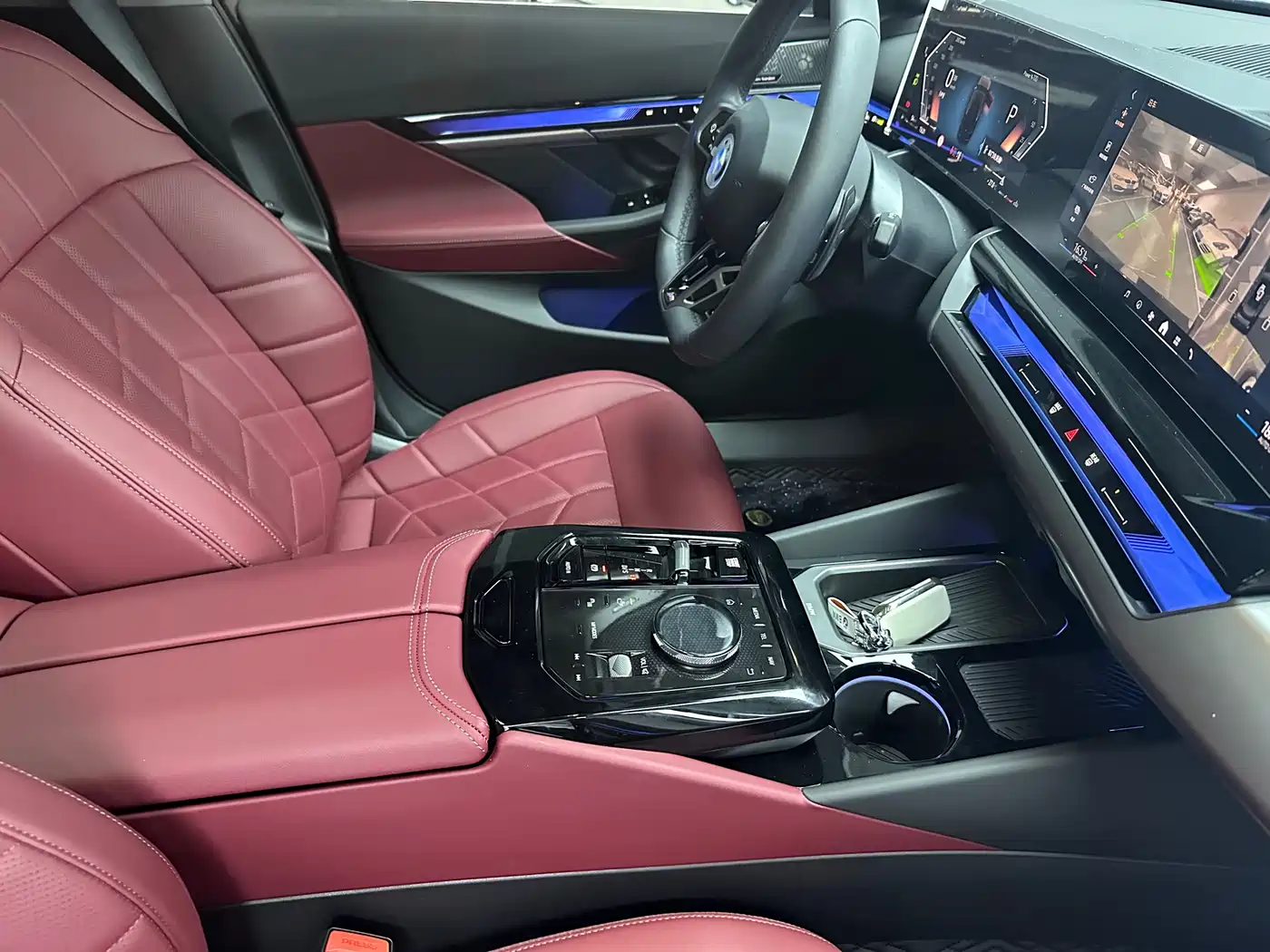BMW 5 Series 2025 530Li Leading M Sport Package фото 19