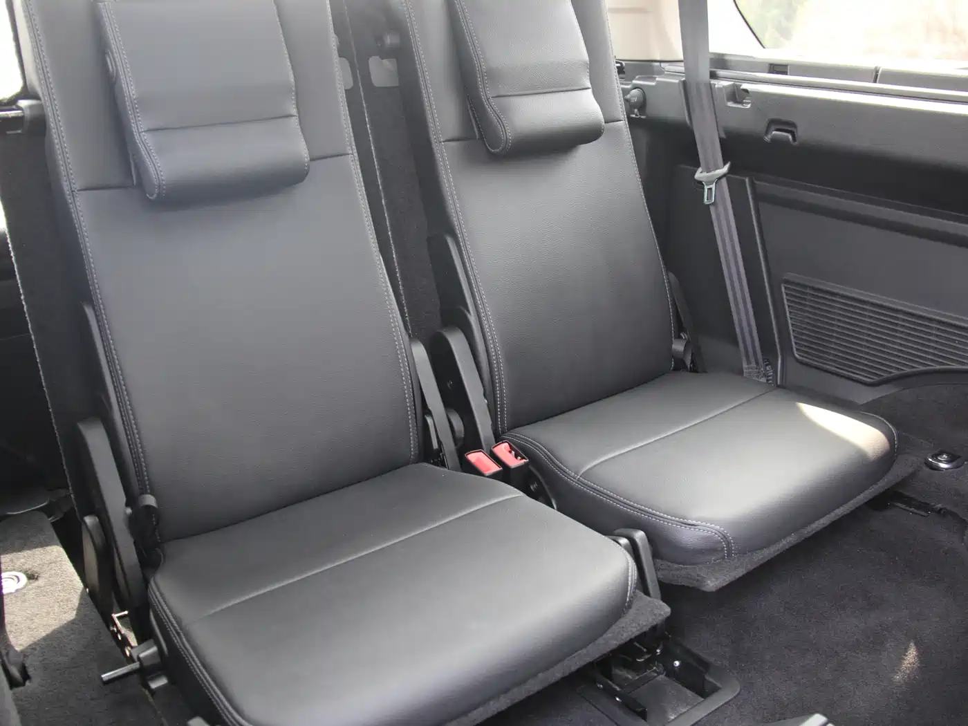 Land Rover Discovery 2013 3.0 SDV6 HSE Diesel фото 19