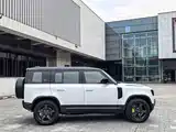 Photo 19 - Land Rover Defender