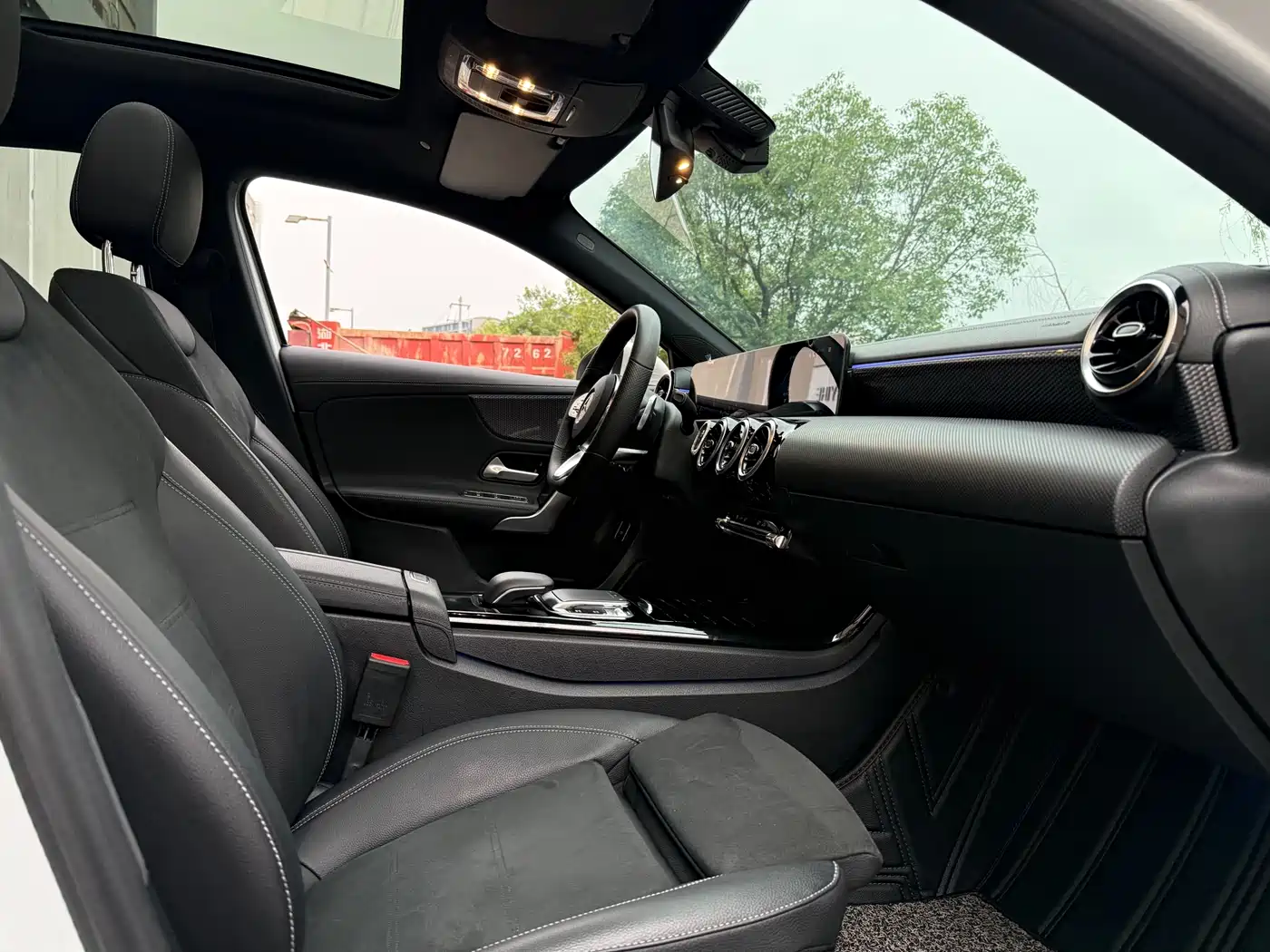 Mercedes-Benz A-Class 2020 A 200 L Sport Sedan фото 11