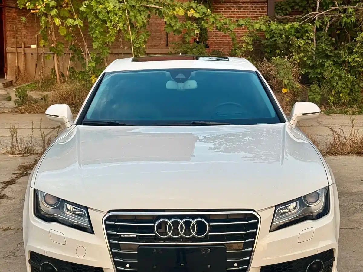 Audi A7 2012 2012 3.0TFSI quattro Luxury Model