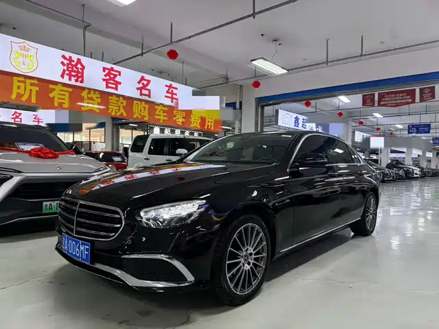 MERCEDES-BENZ E CLASS