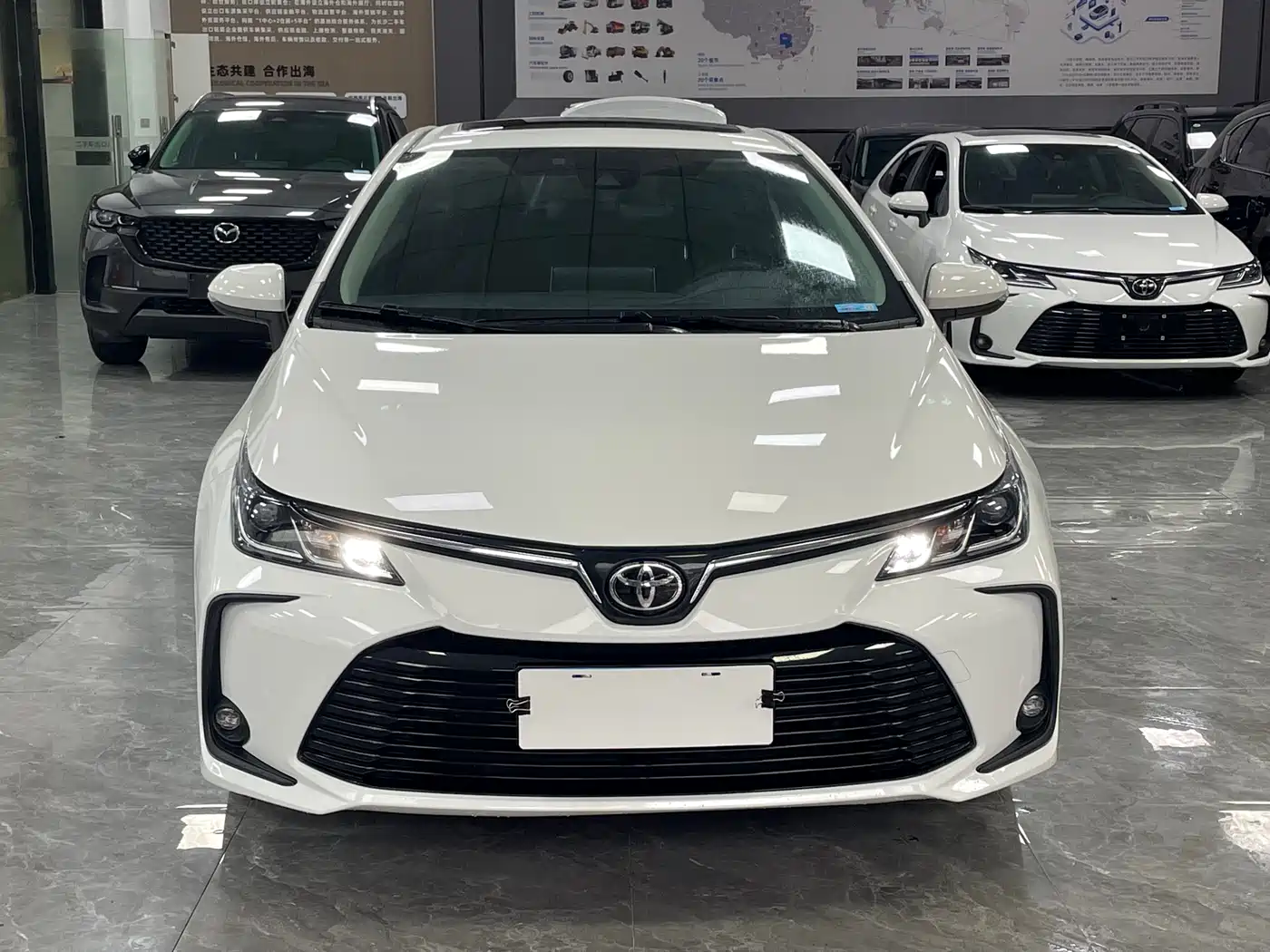 Toyota Corolla 2021 1.2T S-CVT Elite PLUS Edition фото 2
