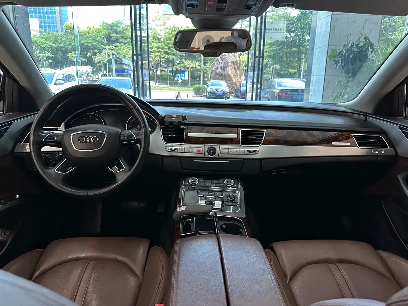 Audi A8 2013 A8L 50 TFSI quattro Comfort фото 4