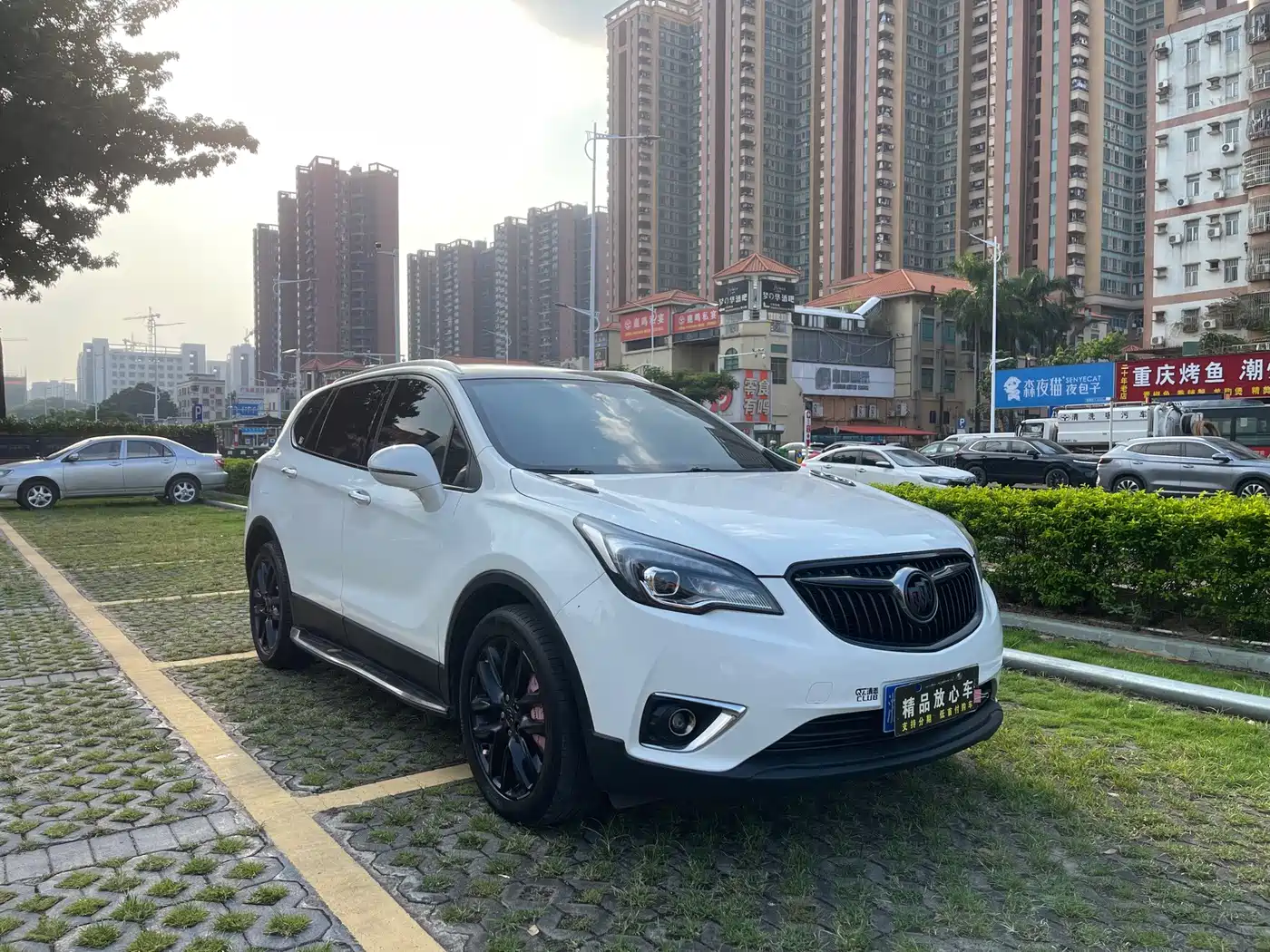 Фото 1 - Buick Envision Plus