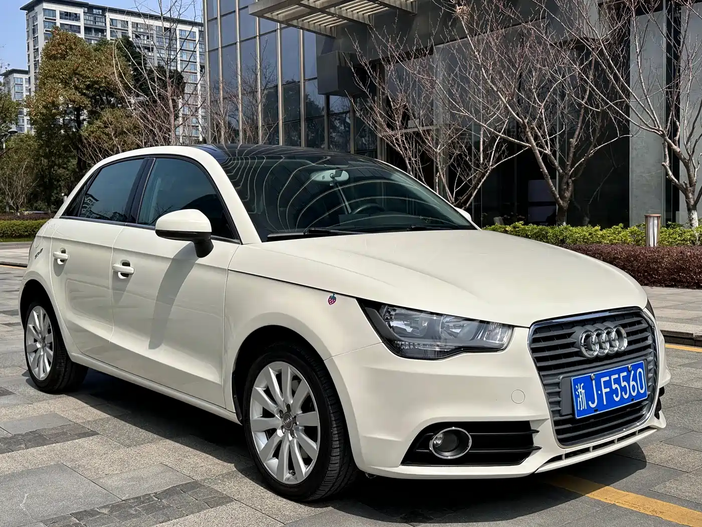 Audi A1 2013 Model 30 TFSI Sportback Ego фото 3