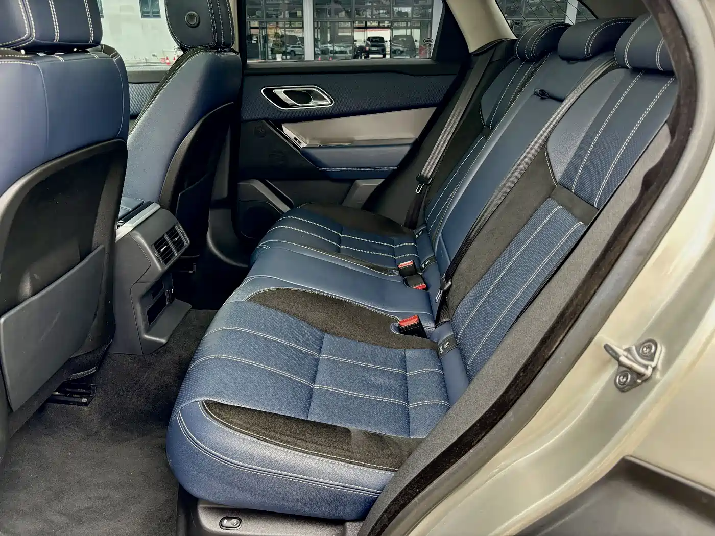 Land Rover Range Rover Velar 2017 P250 S фото 6