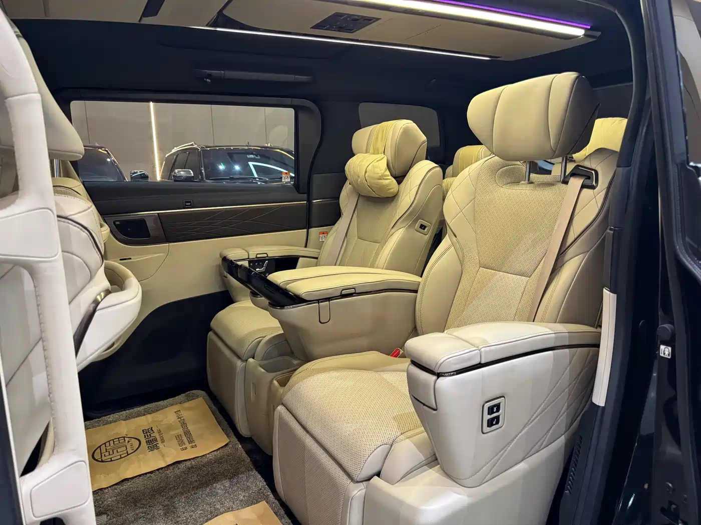 Toyota Vellfire 2023 Crown Hybrid 2.5L HV Ultimate фото 8