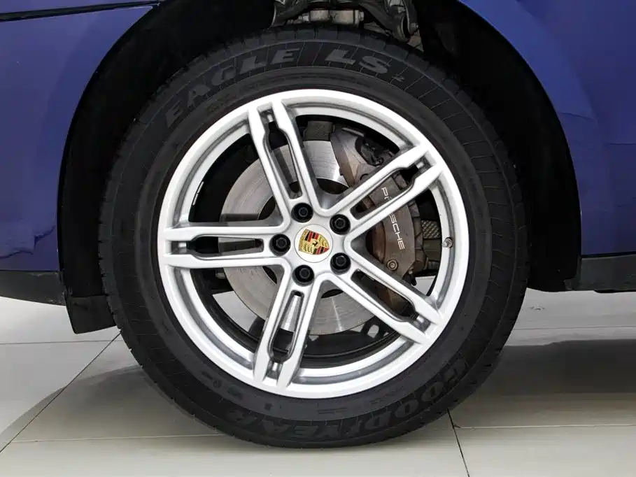 Porsche Macan 2022 Macan 2.0T фото 12