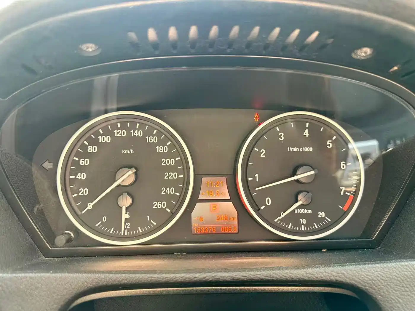 BMW X5 (Import) 2011 xDrive35i Leading Edition фото 15