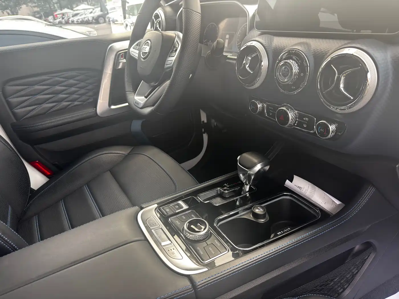 BAIC ORV Beijing Offroad BJ40 2018 PLUS 2.0T Auto 4WD Urban Hunter Edition фото 17