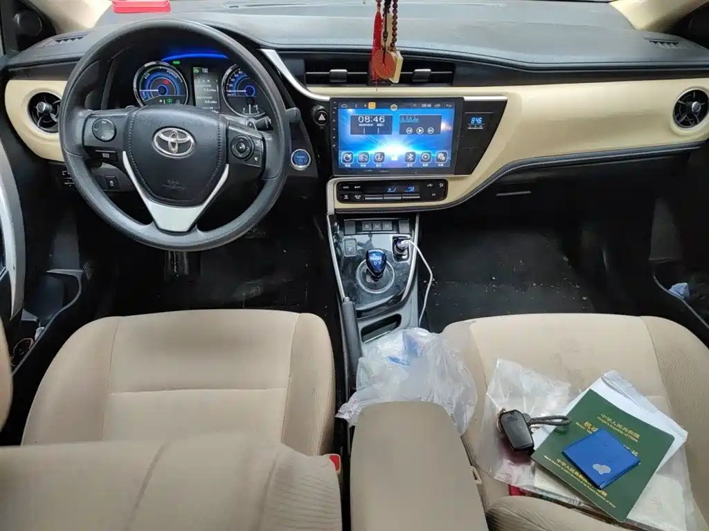 Toyota Corolla 2017 Facelift Hybrid 1.8L E-CVT Leading Edition фото 5