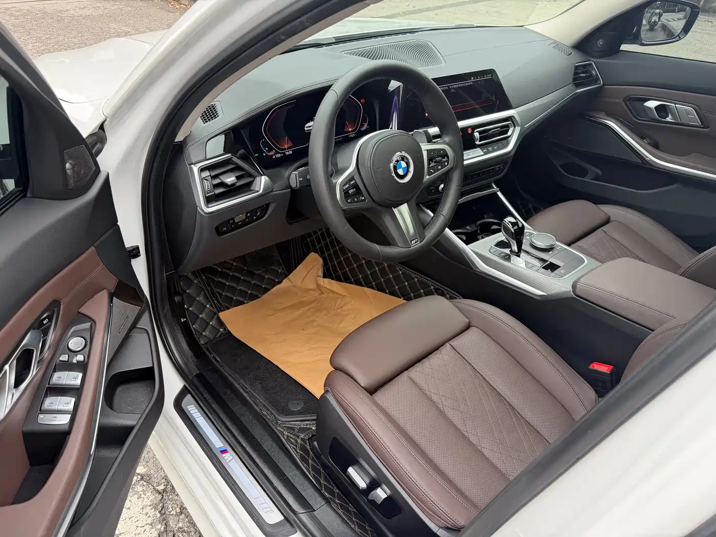 BMW 3 Series 2022 Facelift 325i M Sport Shadow Edition фото 9