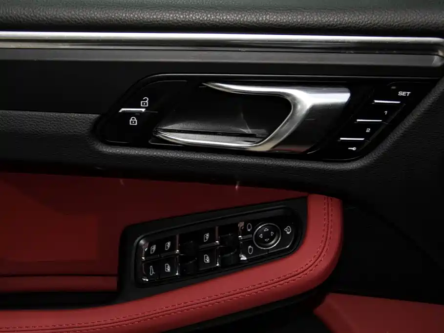 Porsche Macan 2022 Macan 2.0T фото 26