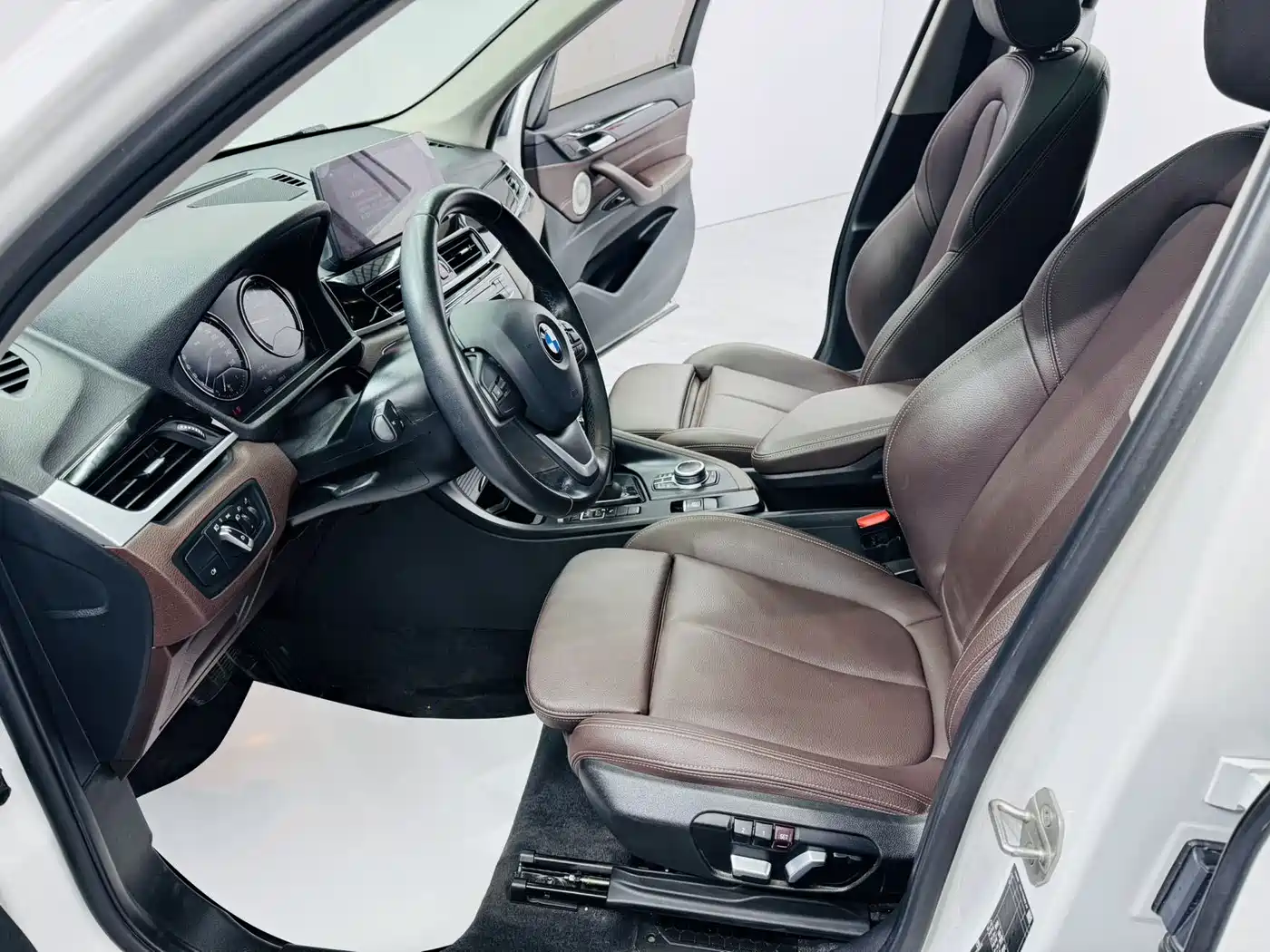 BMW X1 2021 sDrive20Li Fashion фото 4
