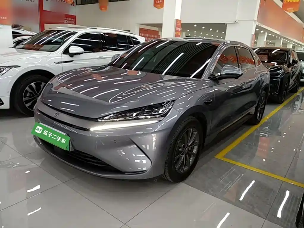 صورة 2 - BYD Qin L
