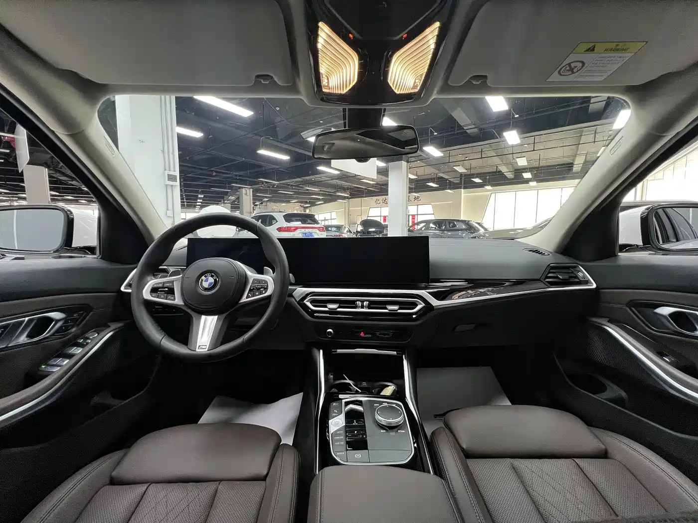 BMW 3 Series 2023 320Li M Sport Package фото 8
