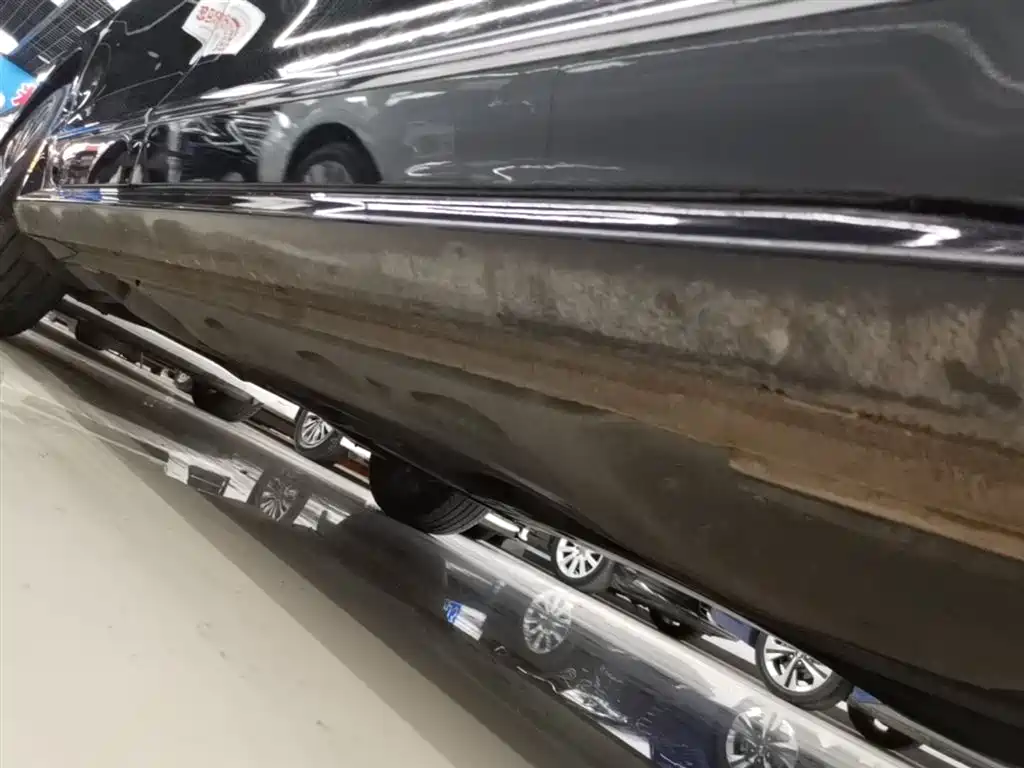 Volkswagen Passat 2016 330TSI DSG Executive Edition фото 21