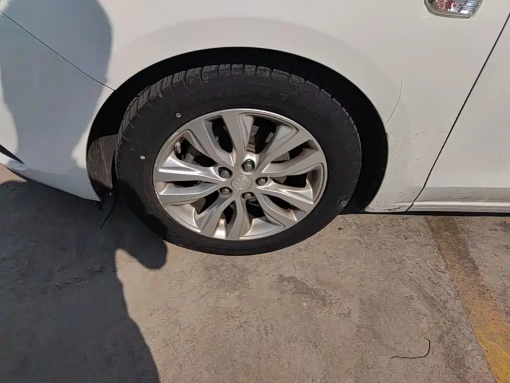 Фото 23 - Buick Excelle