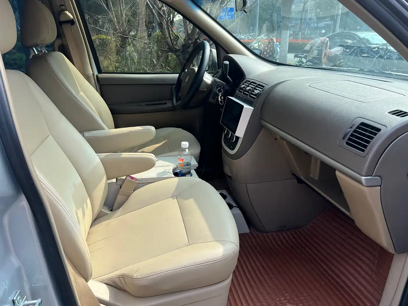 Buick GL8 2014 2.4L Classic Edition фото 12