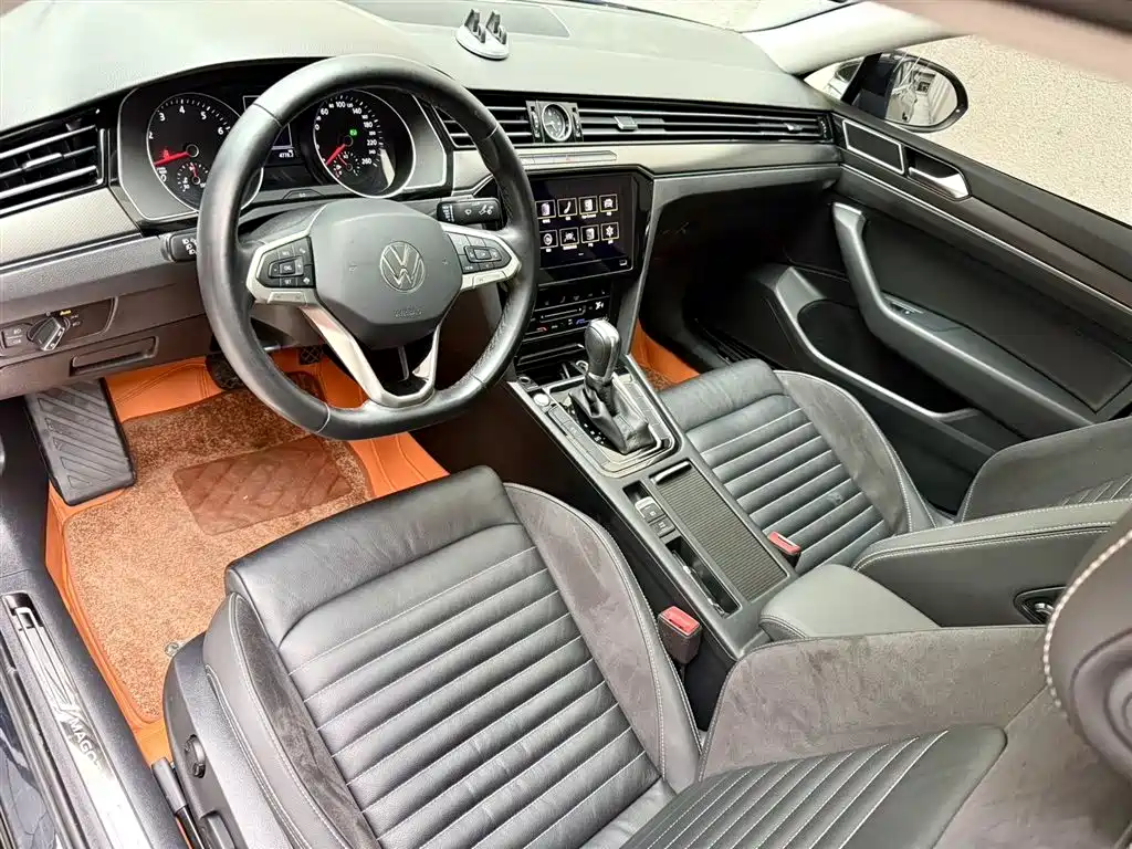 Volkswagen Magotan 2020 330TSI DSG Leading фото 4