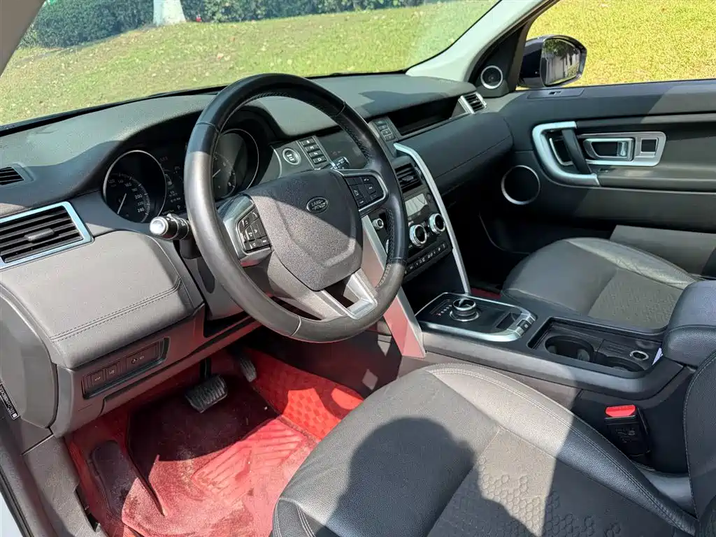 Land Rover Discovery Sport 2019 240PS SE Edition China VI фото 7