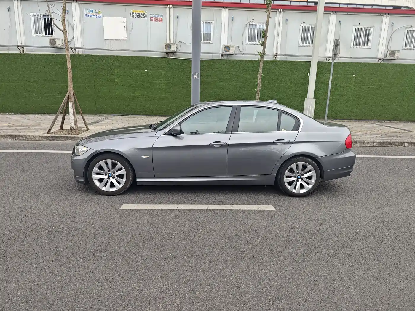 BMW 3 Series (Import) 2010 320i Luxury фото 3