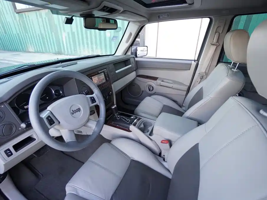 Jeep Commander Classic 2009 2008 Model 4.7