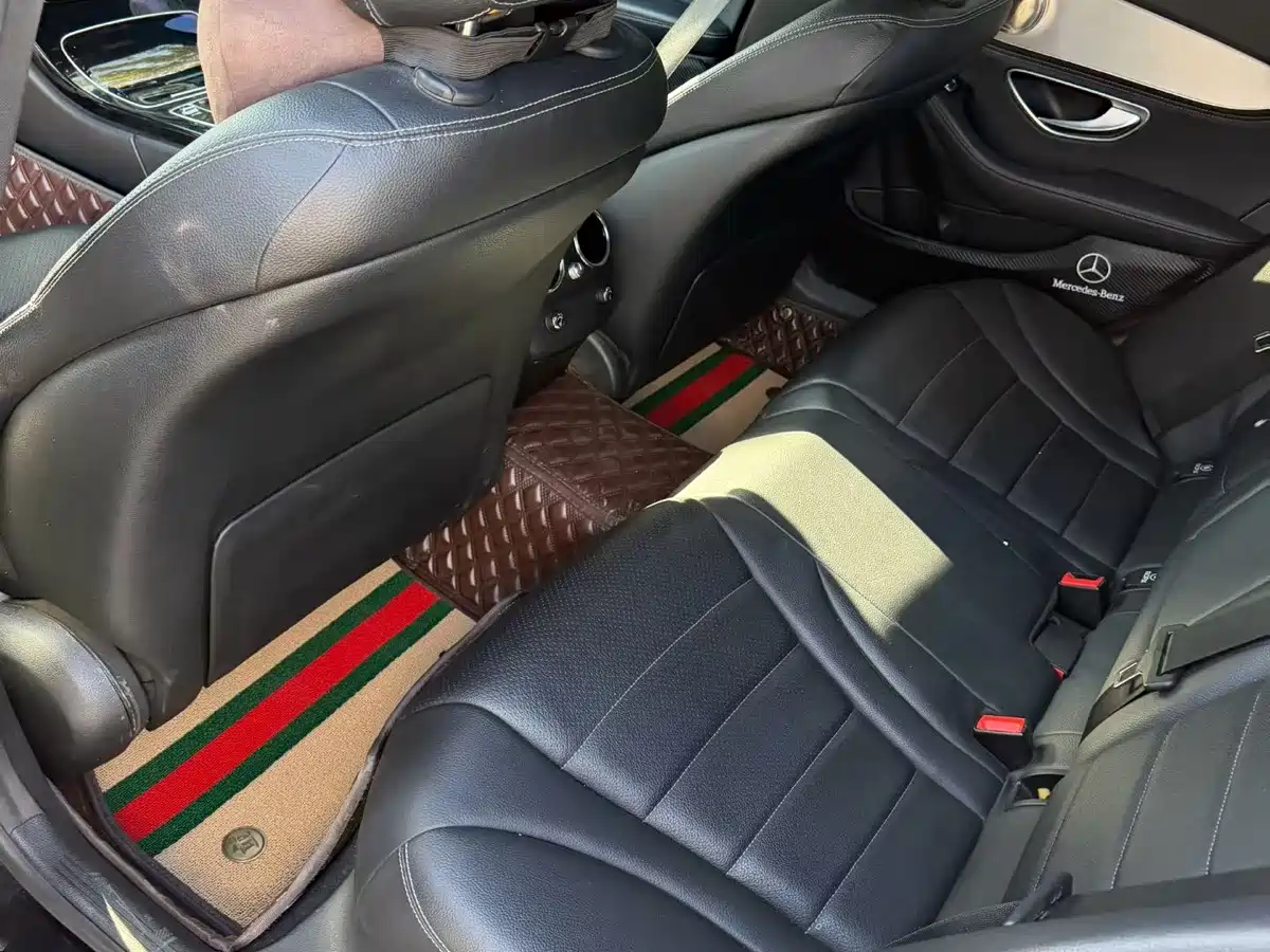Фото 9 - Mercedes-Benz C-Class