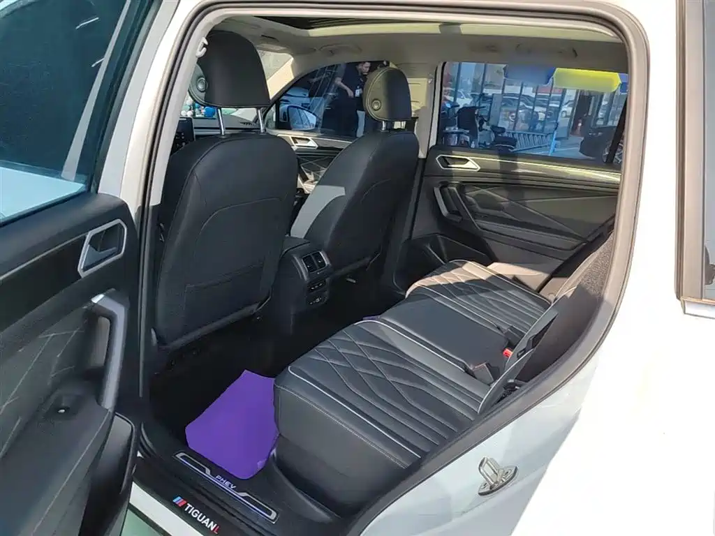 Volkswagen Tiguan L PHEV 2023 430PHEV Plug-in Hybrid Premium фото 16