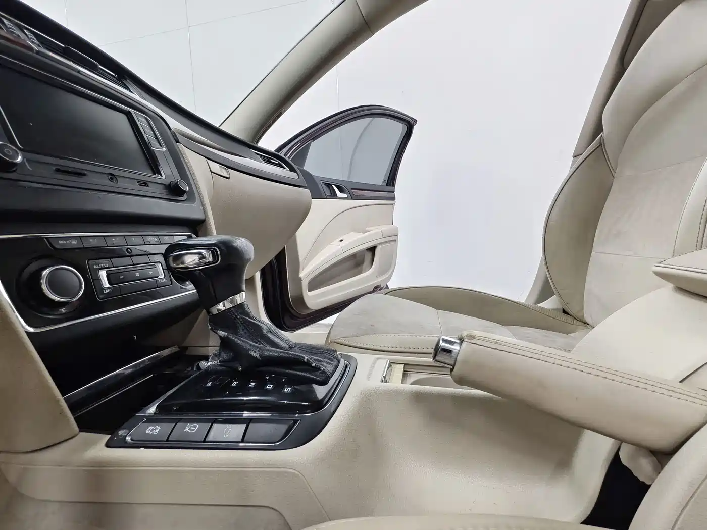 Škoda Superb 2009 1.8TSI Automatic Prestige фото 12