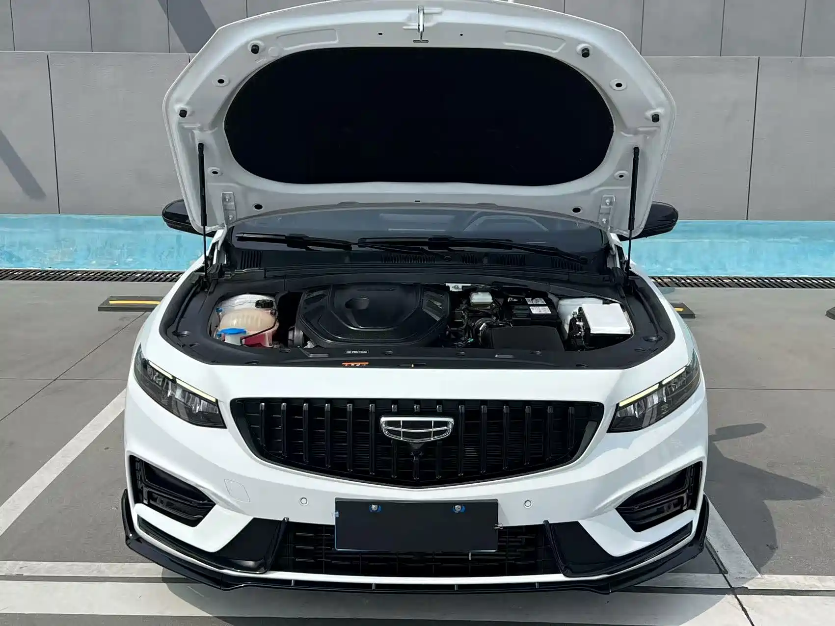 Фото 7 - Geely Preface